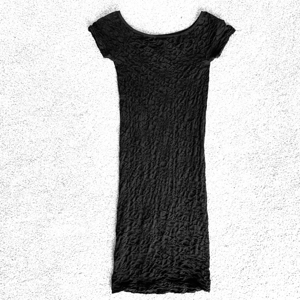 Seamless Bodycon Textured Slip Dress in Black